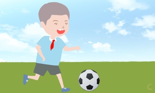 自我介绍简短小学生200字